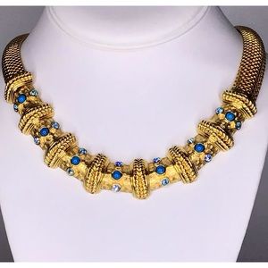 VINTAGE JACQUELINE KENNEDY ONASIS NECKLACE